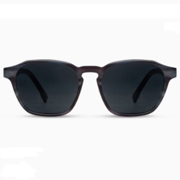 Peepers Sun Sebastian Reading Sunglasses in Charcoal Horn - Picture 1 of 3